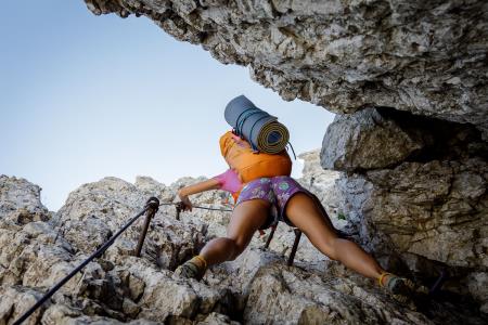 Planinka-ob-vzponu-na-Triglav-Foto-Anze-Cokl