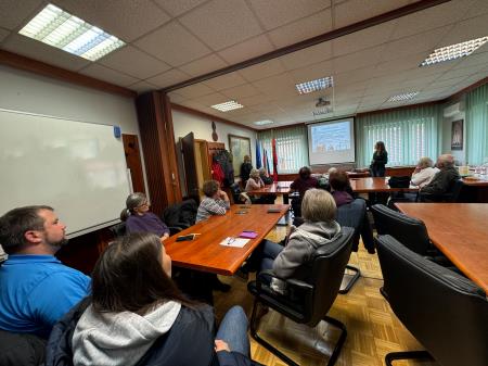 9745BE5F-F8F4-442F-92B9-F573C97A3D59