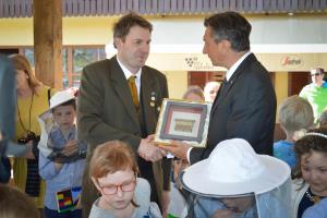 Predesdnik_cb_dom_i-38